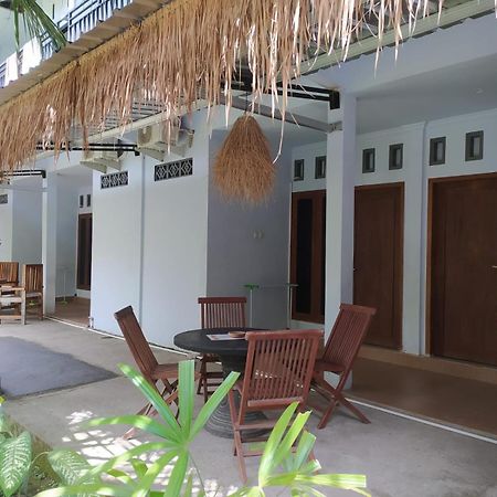 Merendeng Hostel Kuta Kuta  Esterno foto