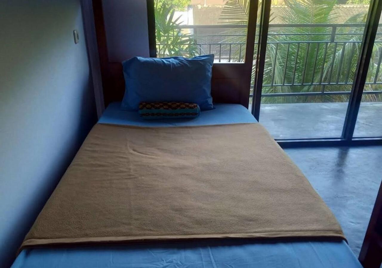 Merendeng Hostel Kuta Kuta  Esterno foto