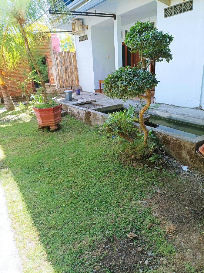 Merendeng Hostel Kuta Kuta  Esterno foto