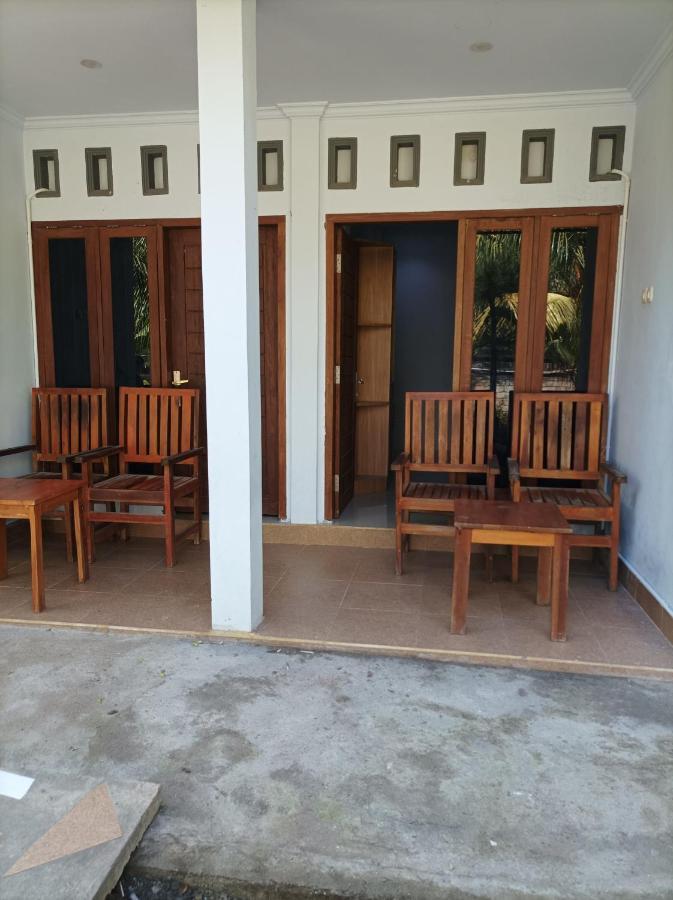 Merendeng Hostel Kuta Kuta  Esterno foto