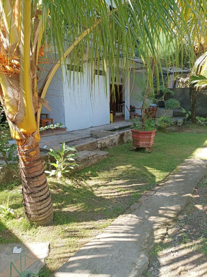 Merendeng Hostel Kuta Kuta  Esterno foto