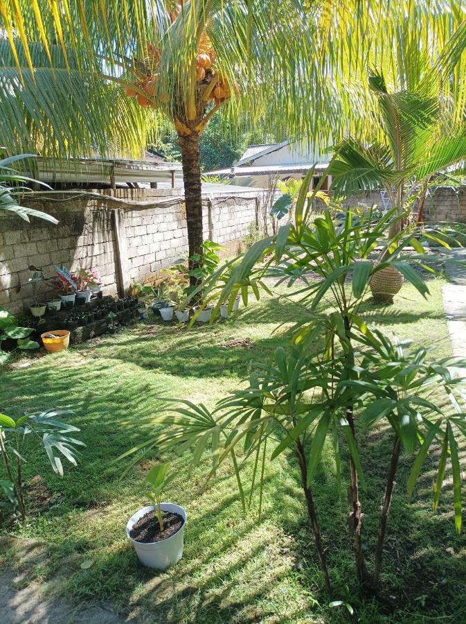 Merendeng Hostel Kuta Kuta  Esterno foto