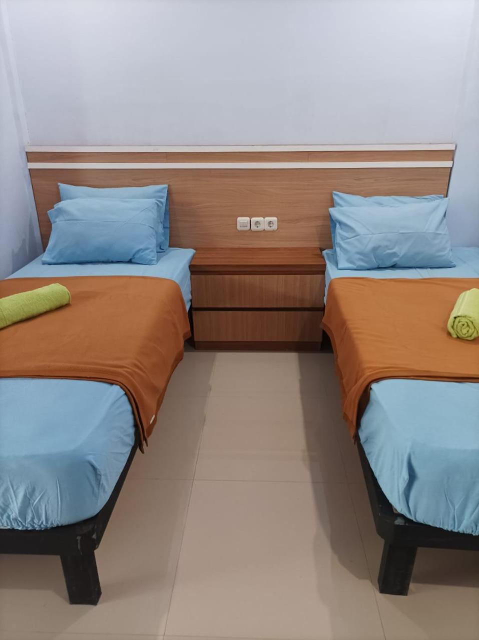 Merendeng Hostel Kuta Kuta  Esterno foto